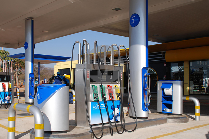 Sasol Petrol Station with FRP-Encased Accessories – A fuel station equipped with FRP-covered pump islands, hose management systems, and durable waste disposal units.